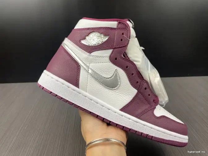 555088-611 High OG Air Jordan 1 Bordeaux 0408